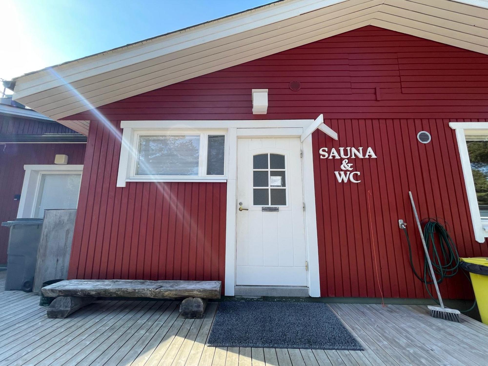 Porotila Toini Sanila Hotel Sevettijarvi Luaran gambar