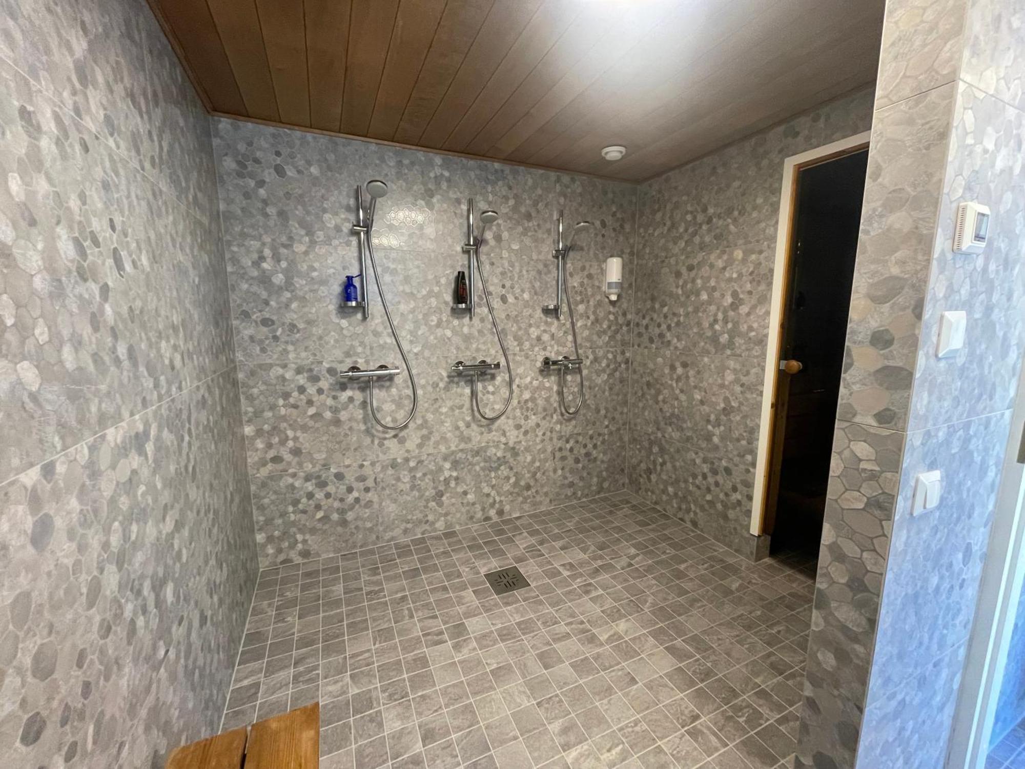 Porotila Toini Sanila Hotel Sevettijarvi Luaran gambar